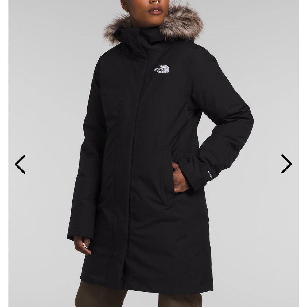 The North Face Women's Arctic Hooded Faux-Fur-Trim Parka L